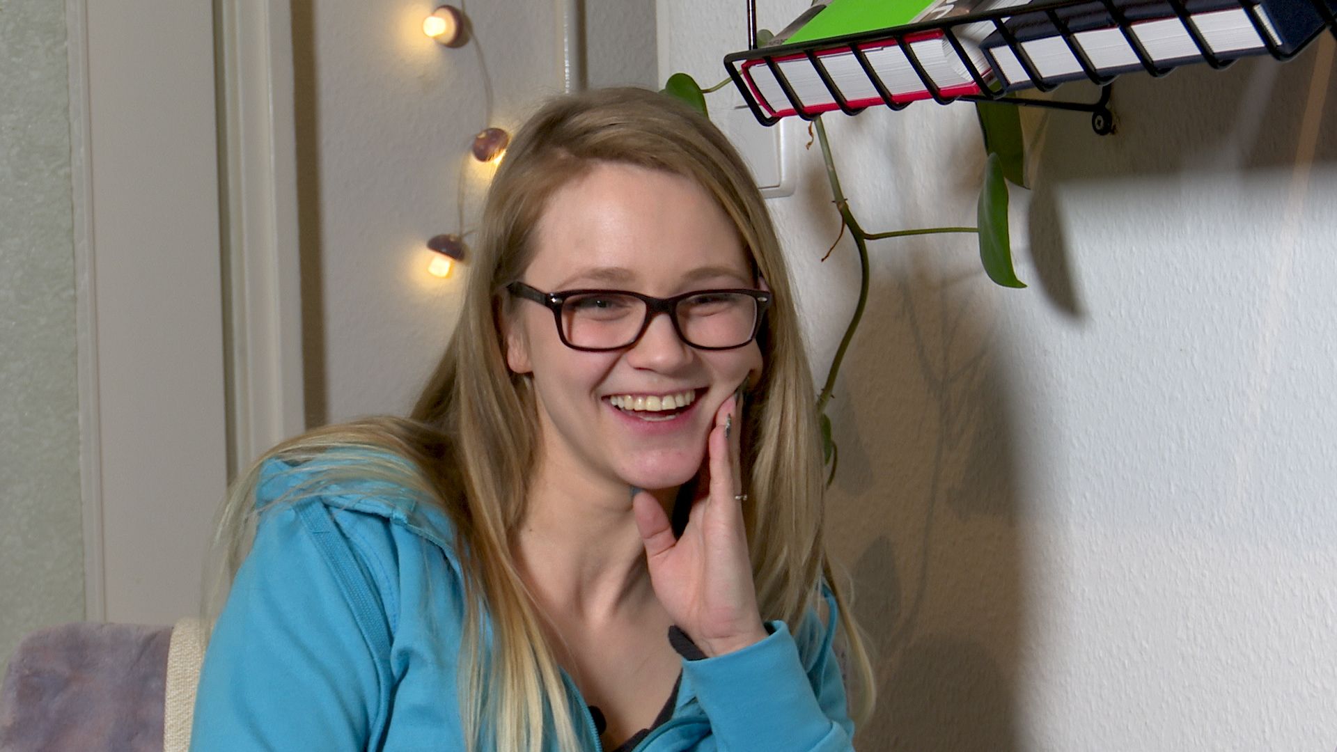 Taking Holly on a Date Outside: Interview with Holly