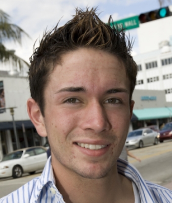 Jorge Hammell Facial