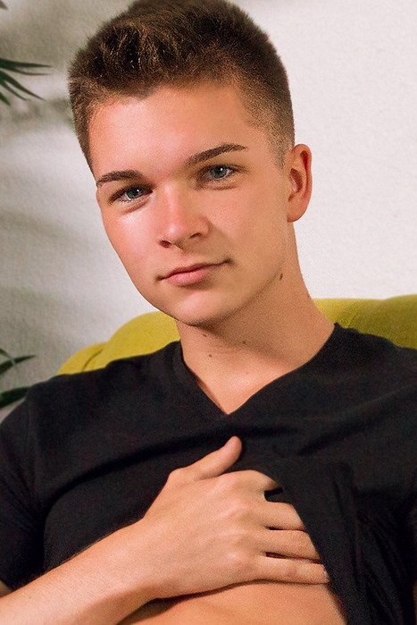 Taylor Coleman Fessée