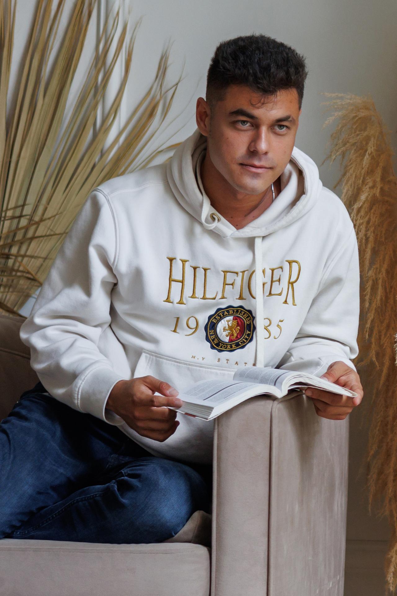 Ben Fleck Club Sweethearts