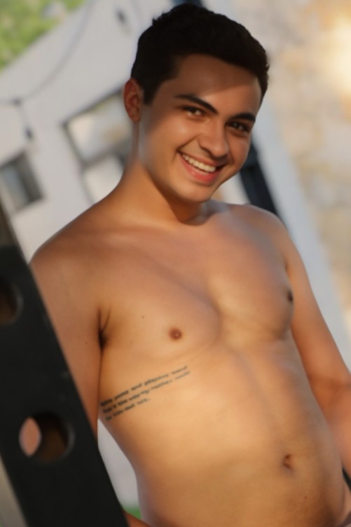 Patricio Molina Colby Knox