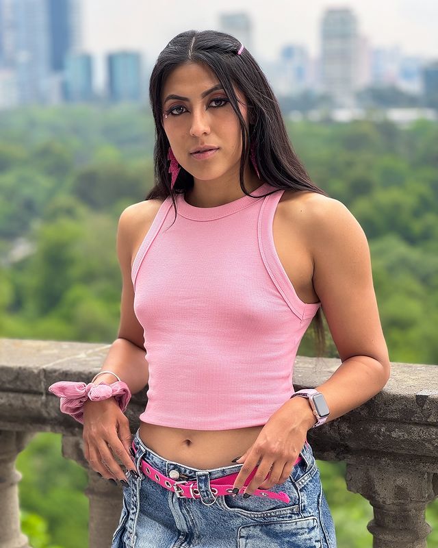 Photo HD Krista Reyes - 2