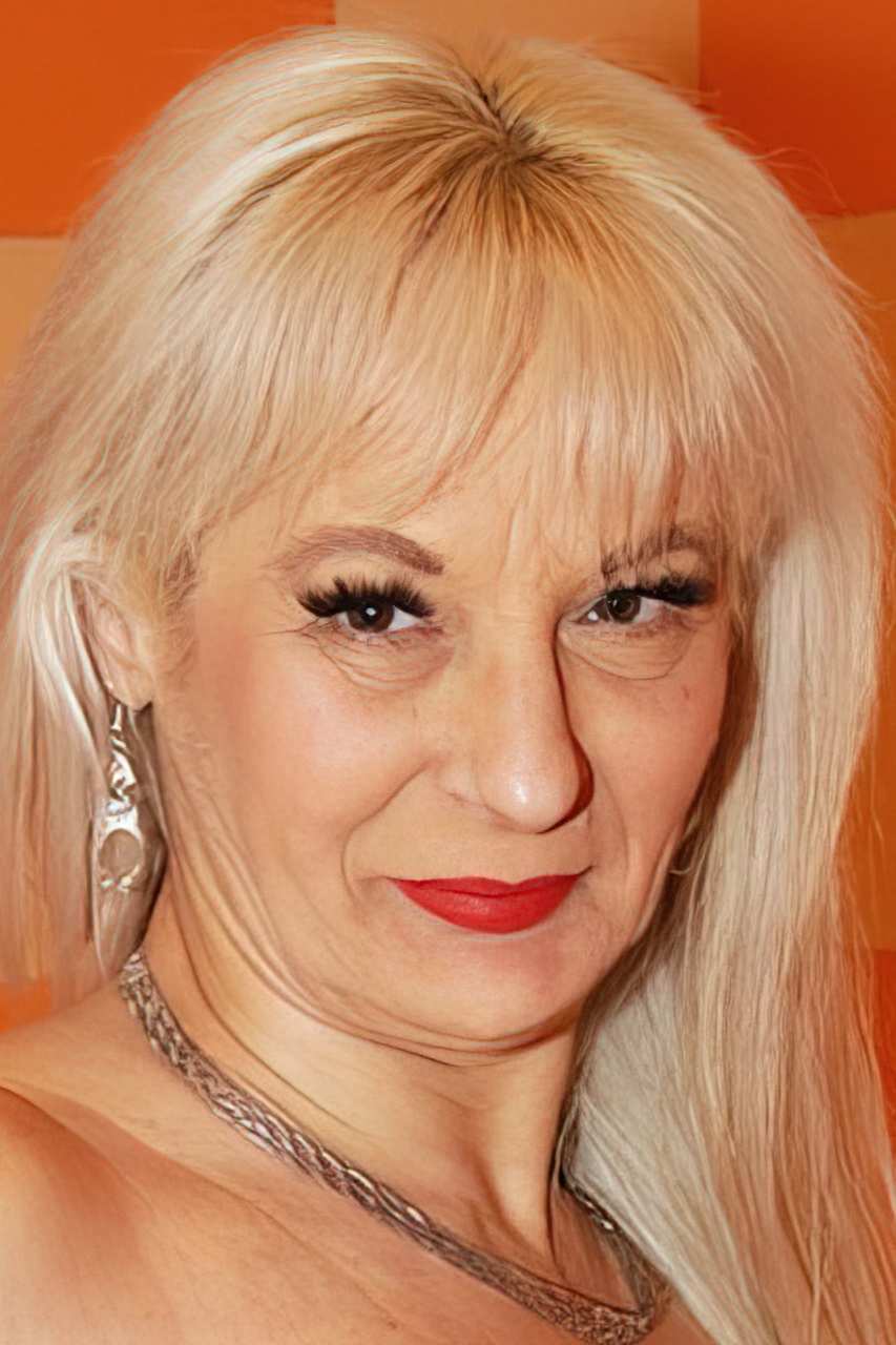 Anna Wilde AllOver30