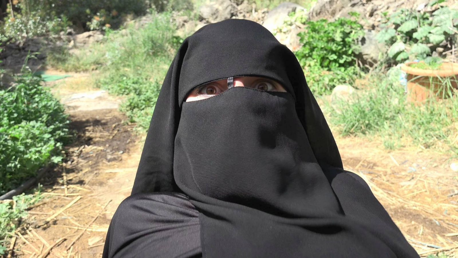 Cum on her niqab