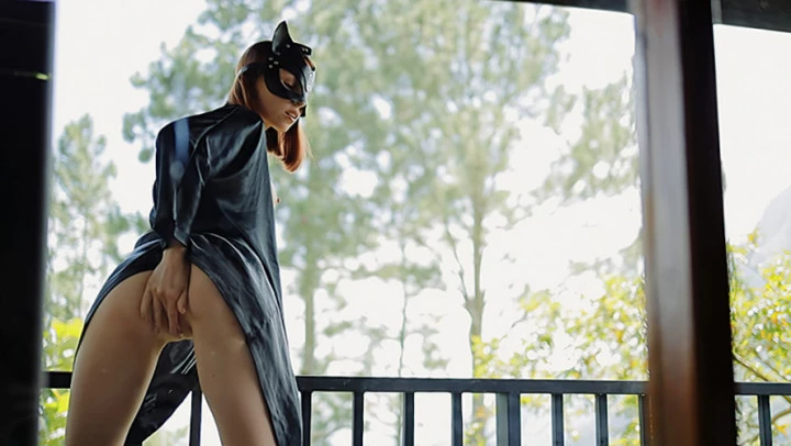 She Want My Piss and Cum on the Balcony