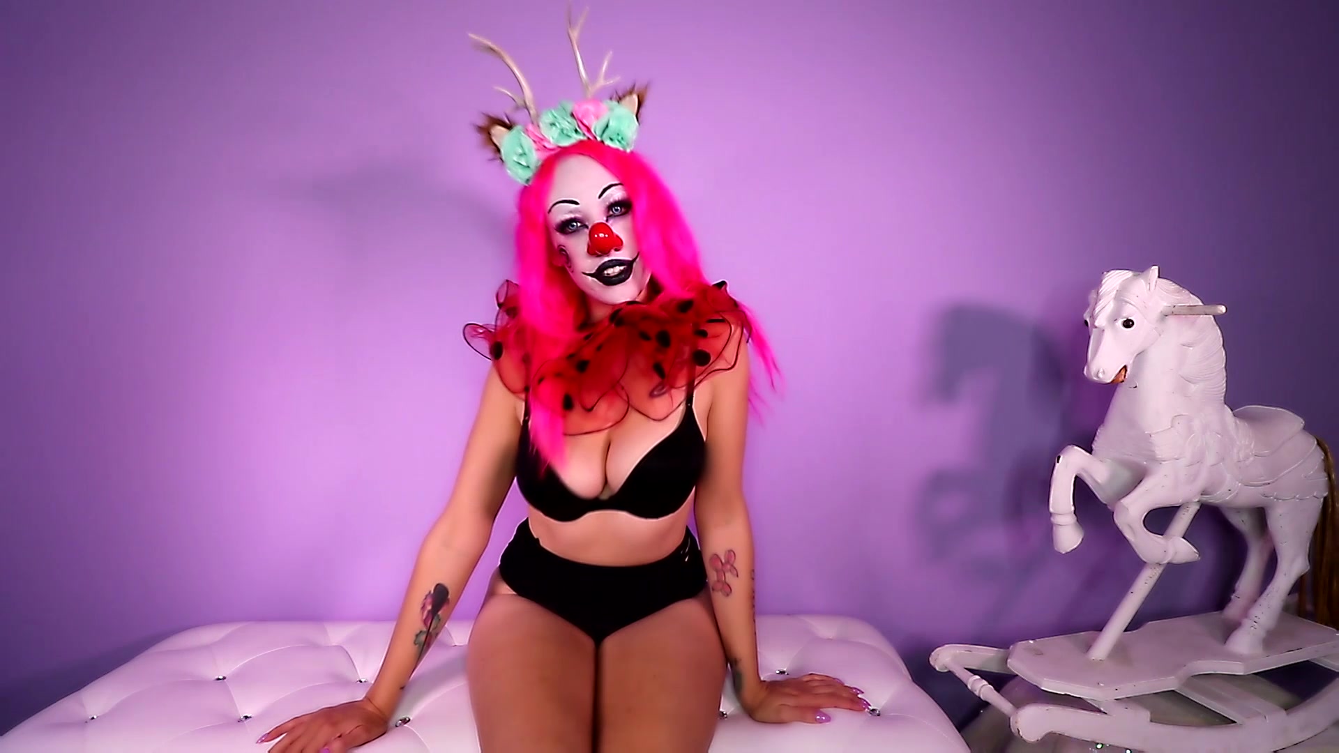 Gloryhole Circus Slave