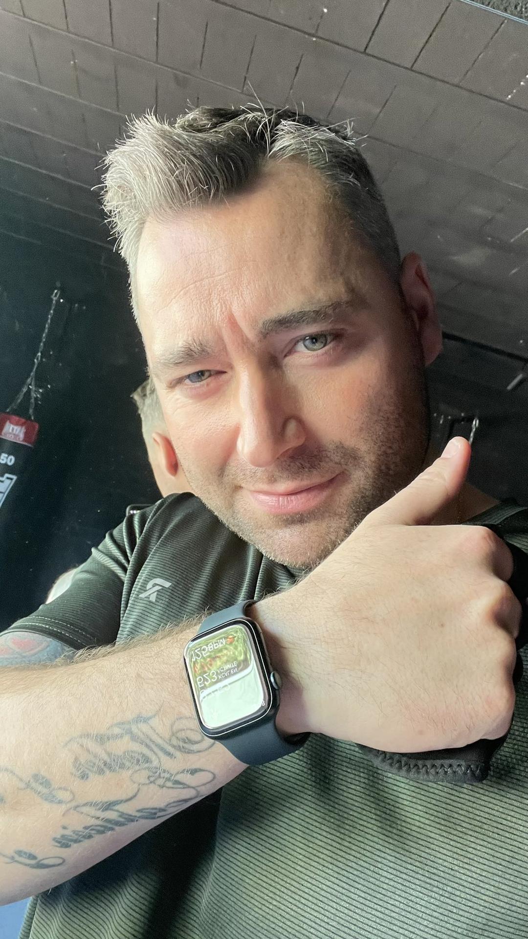 Ricky Mancini Fessée