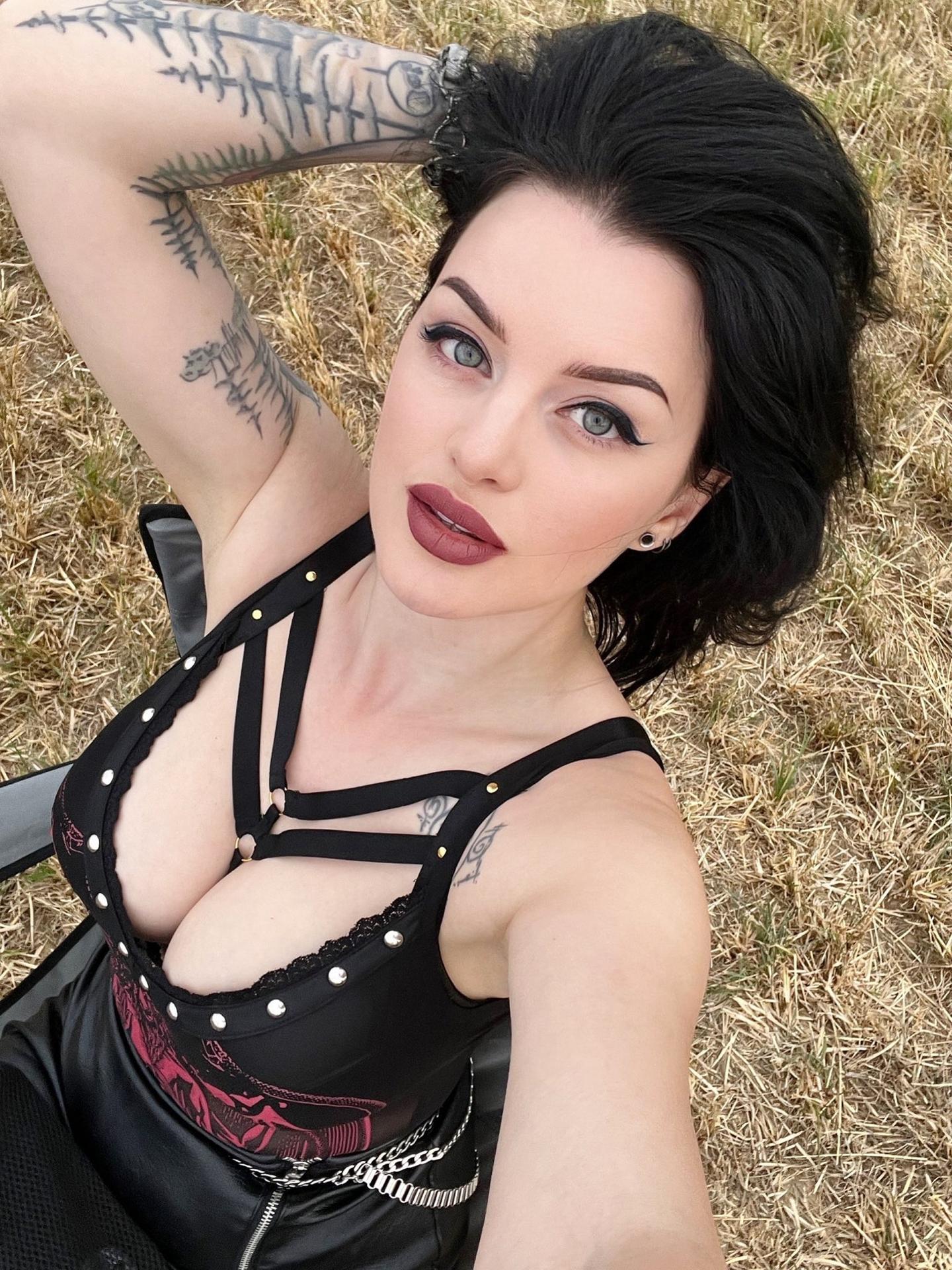 Photo HD Alissa Noir - 4