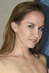 Madison Swan Fessée