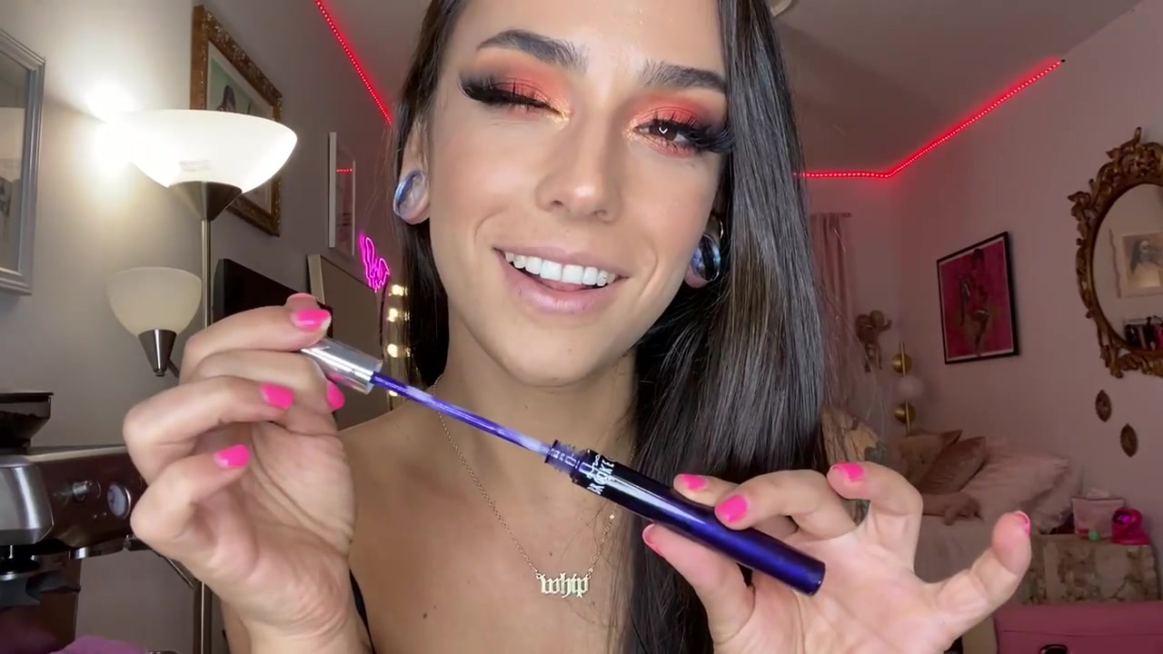 Mouth Fetish: Purple Latex Lipgloss Humiliation