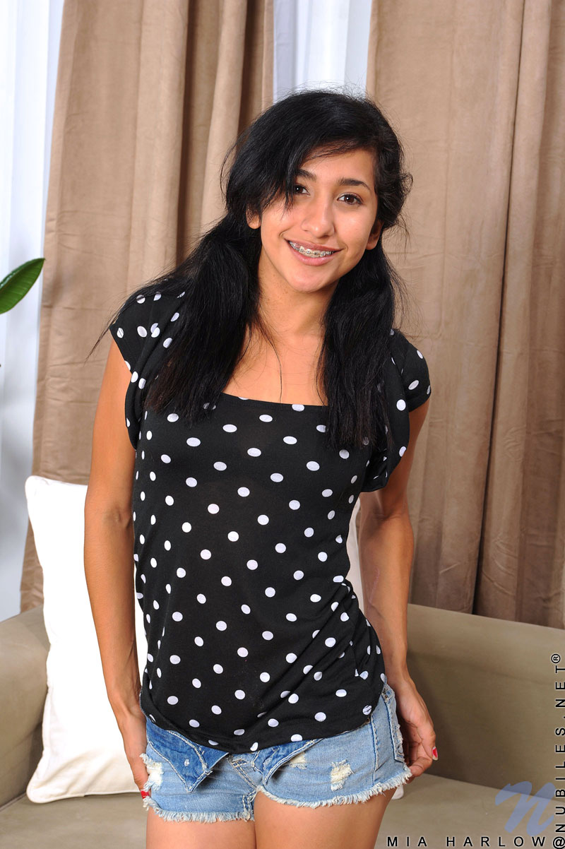 Mia Harlow Anulingus