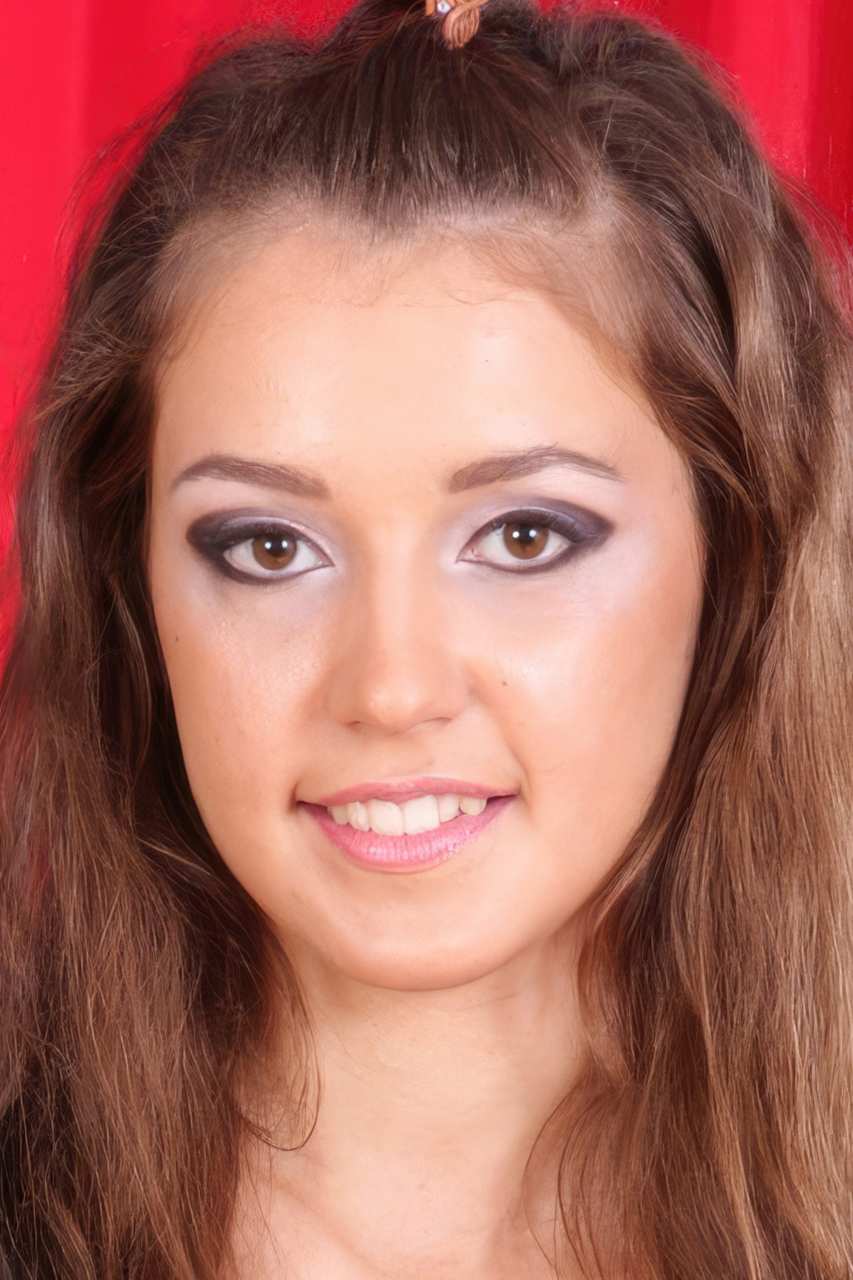 Photo HD Tiny Tyler - 6