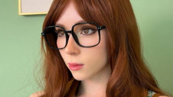 Nerd Cute Girl Doesn'T Want To Study But Wants To Fuck Hard