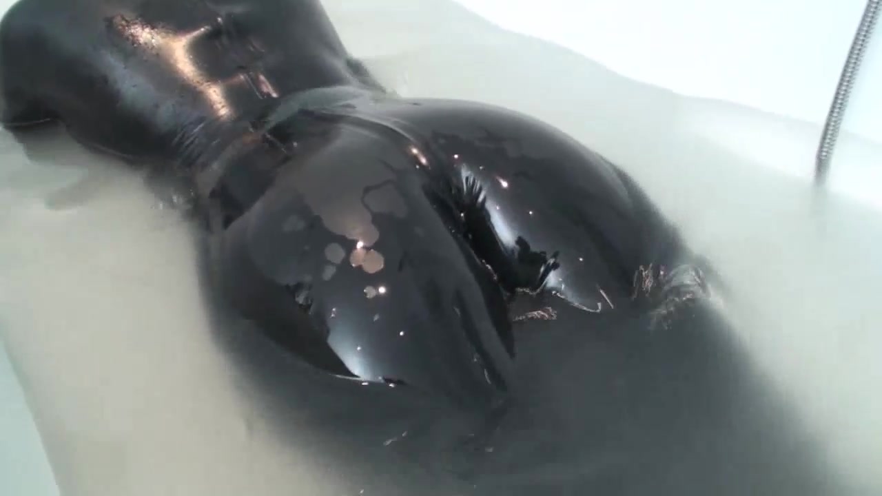 Bathing in Latex
