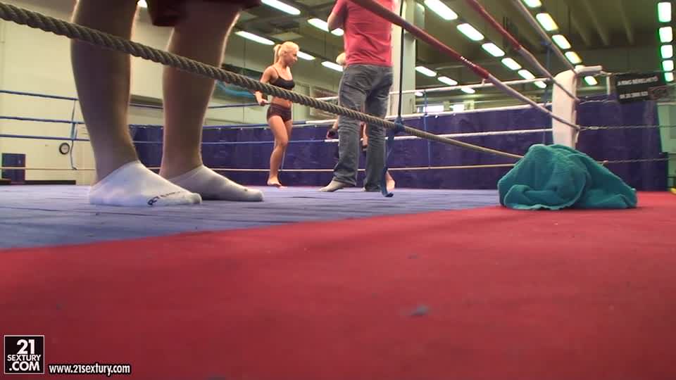 NudeFightClub backstage