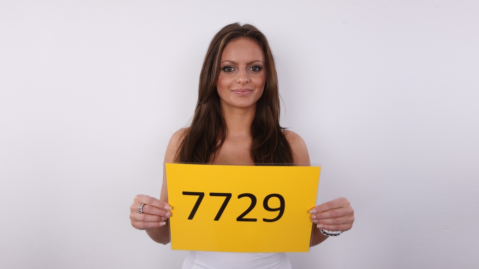 Dana (7729)
