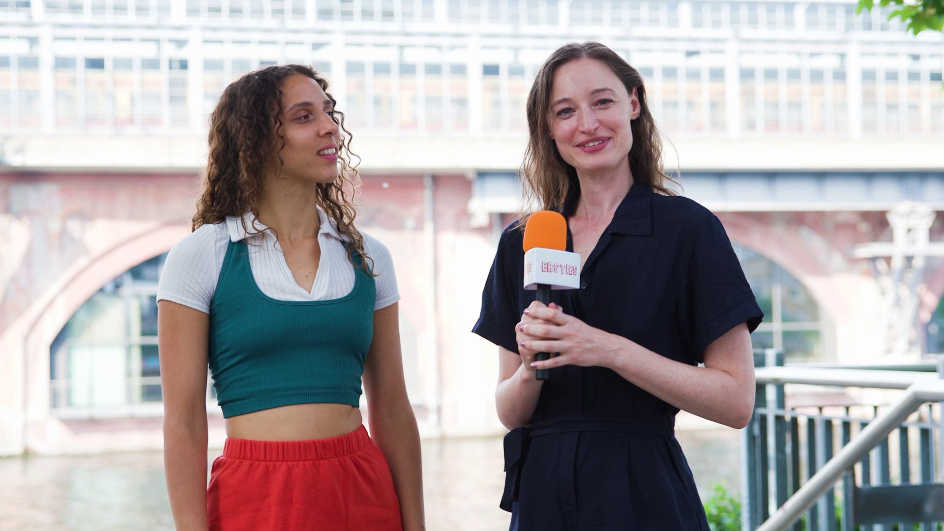 Fisting Masterclass with July & Zina: Street Interview