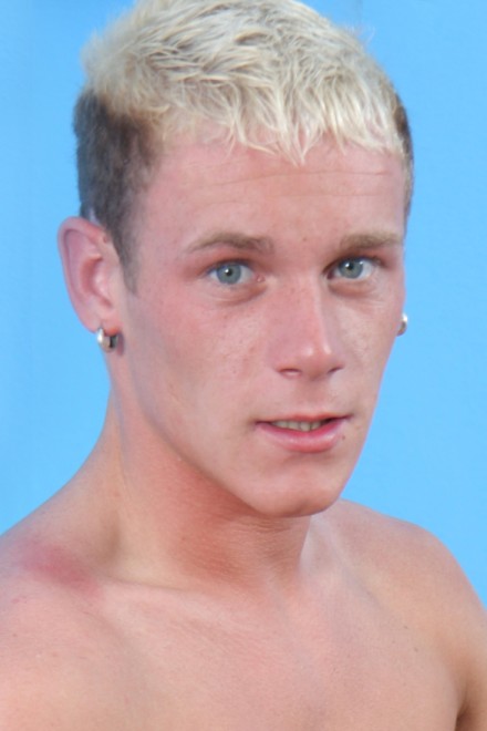 Photo HD Tom Petrov - 4