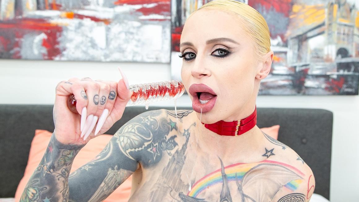 Russian Babe Sasha Beart Is an Anal Slut for You Live