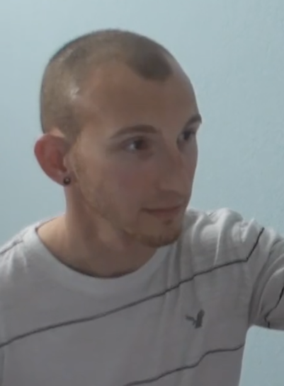 Jesse Branlette avec les pieds