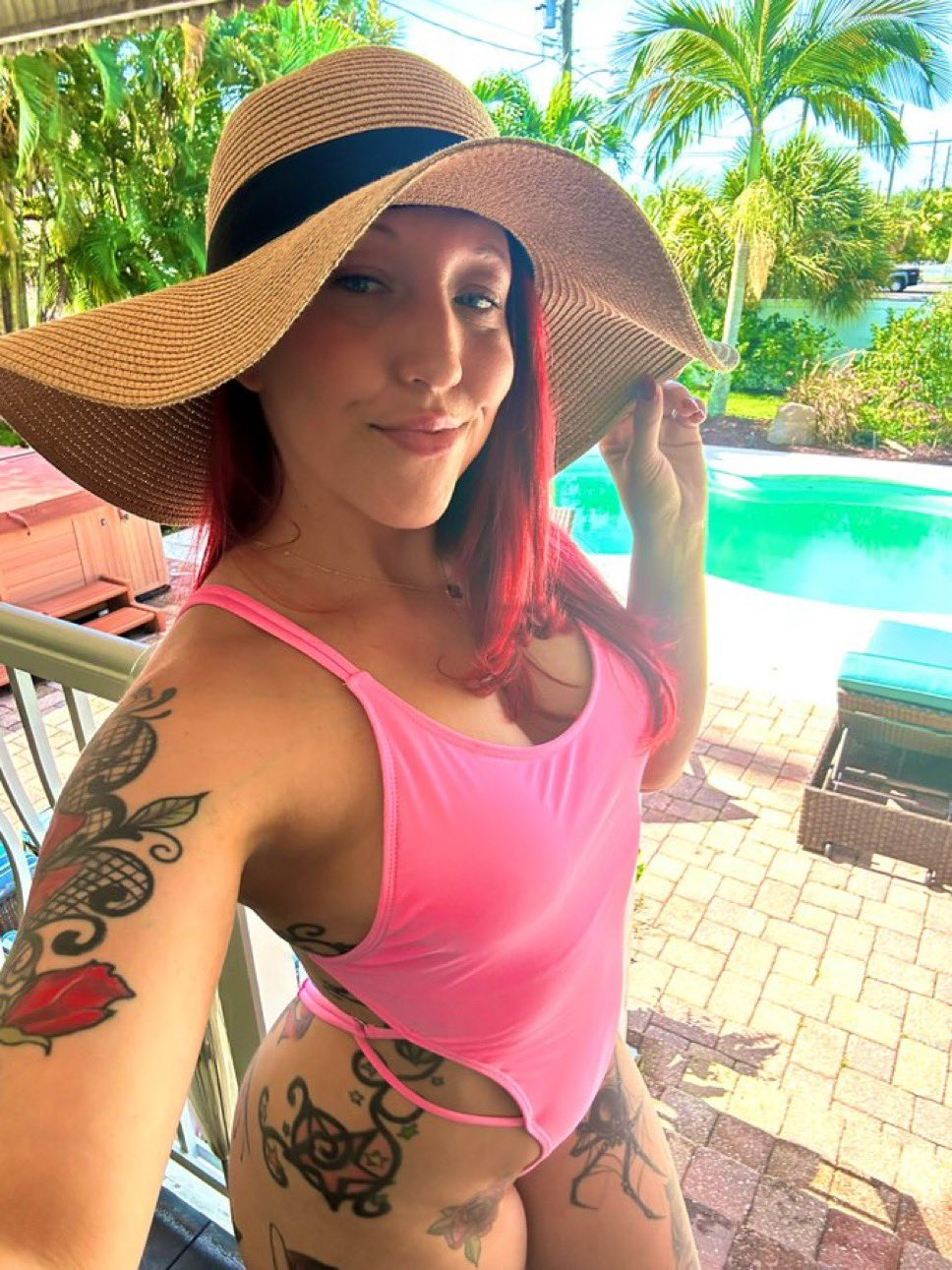 Photo HD Scarlet Peach Queen - 6