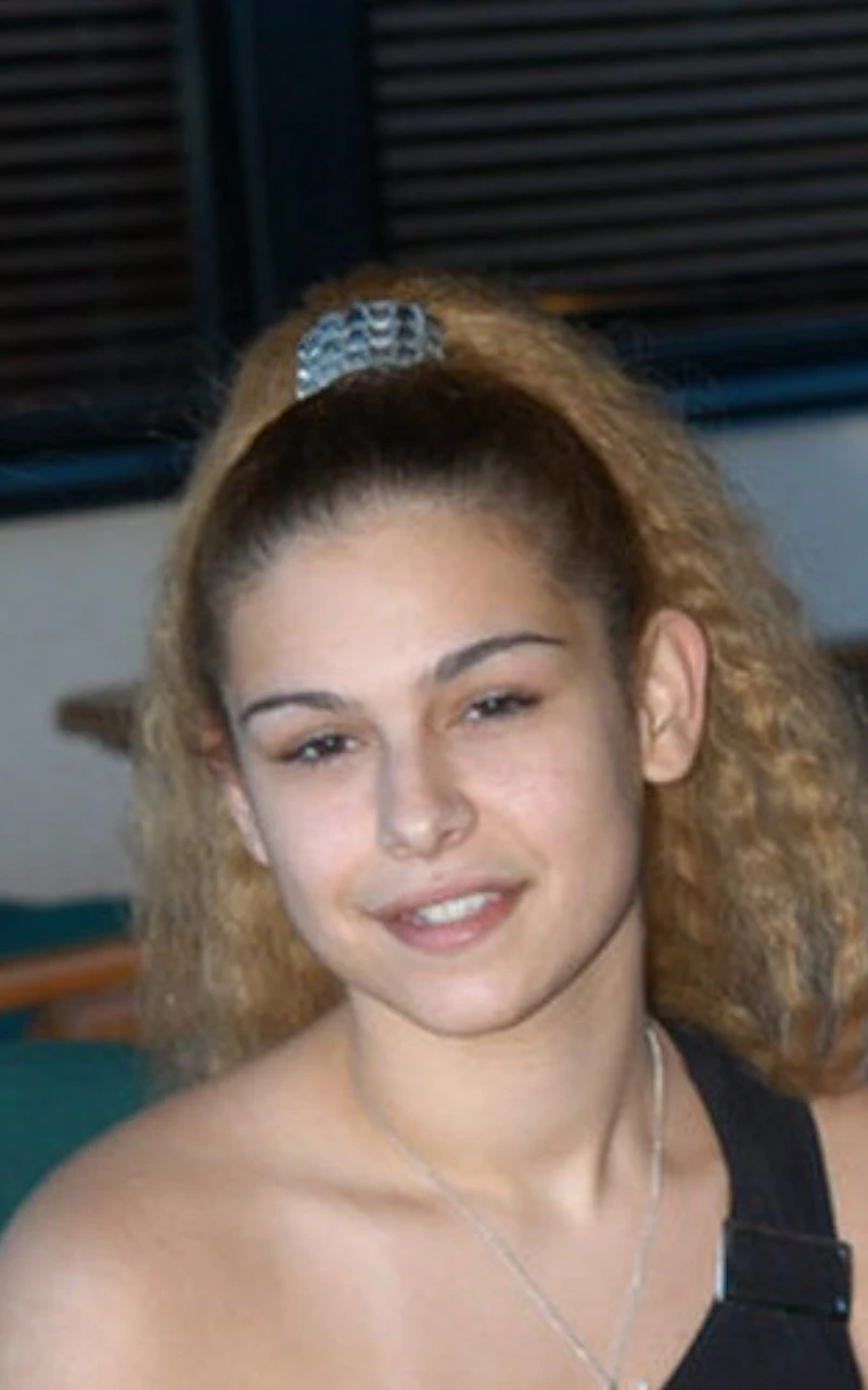 Nieves 8th Street Latinas