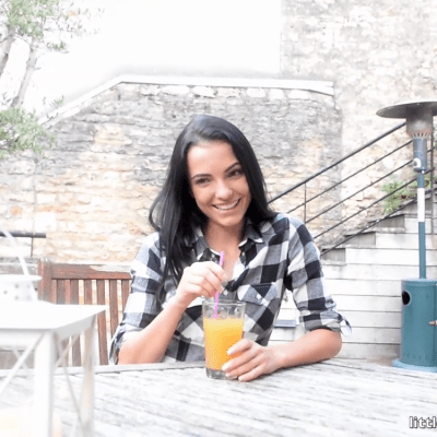 CAPRICE DIVAS – Maybe Sapphira