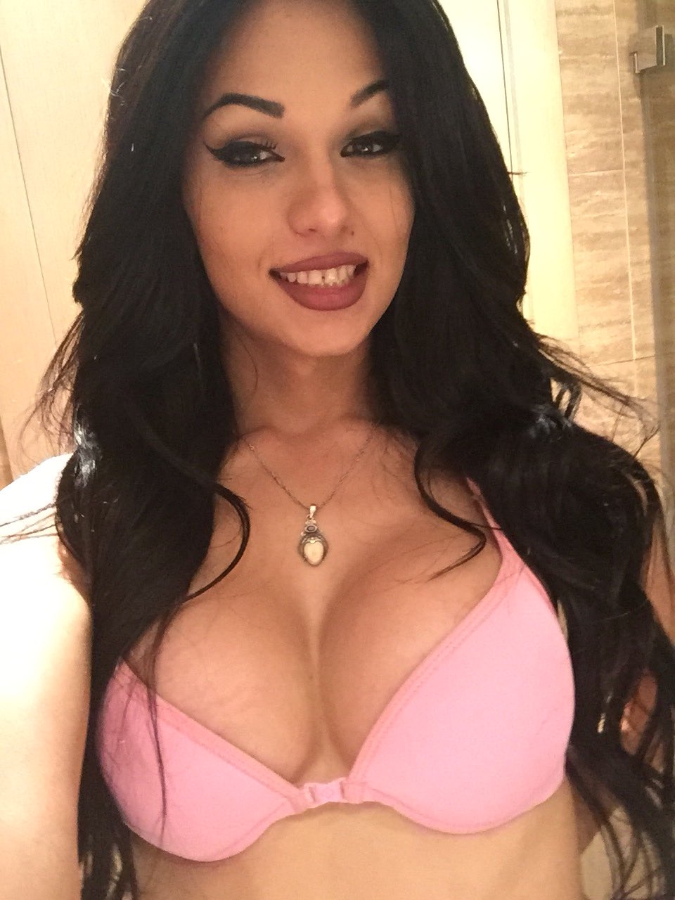 Photo HD Raphaely Velasquis - 1