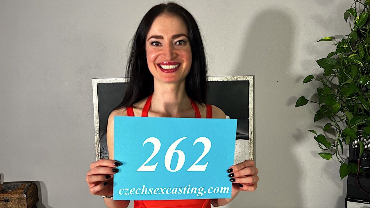 Skinny milf wants to conquer the world