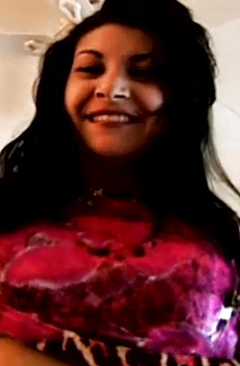 Victoria Lee Close-Up Entertainment