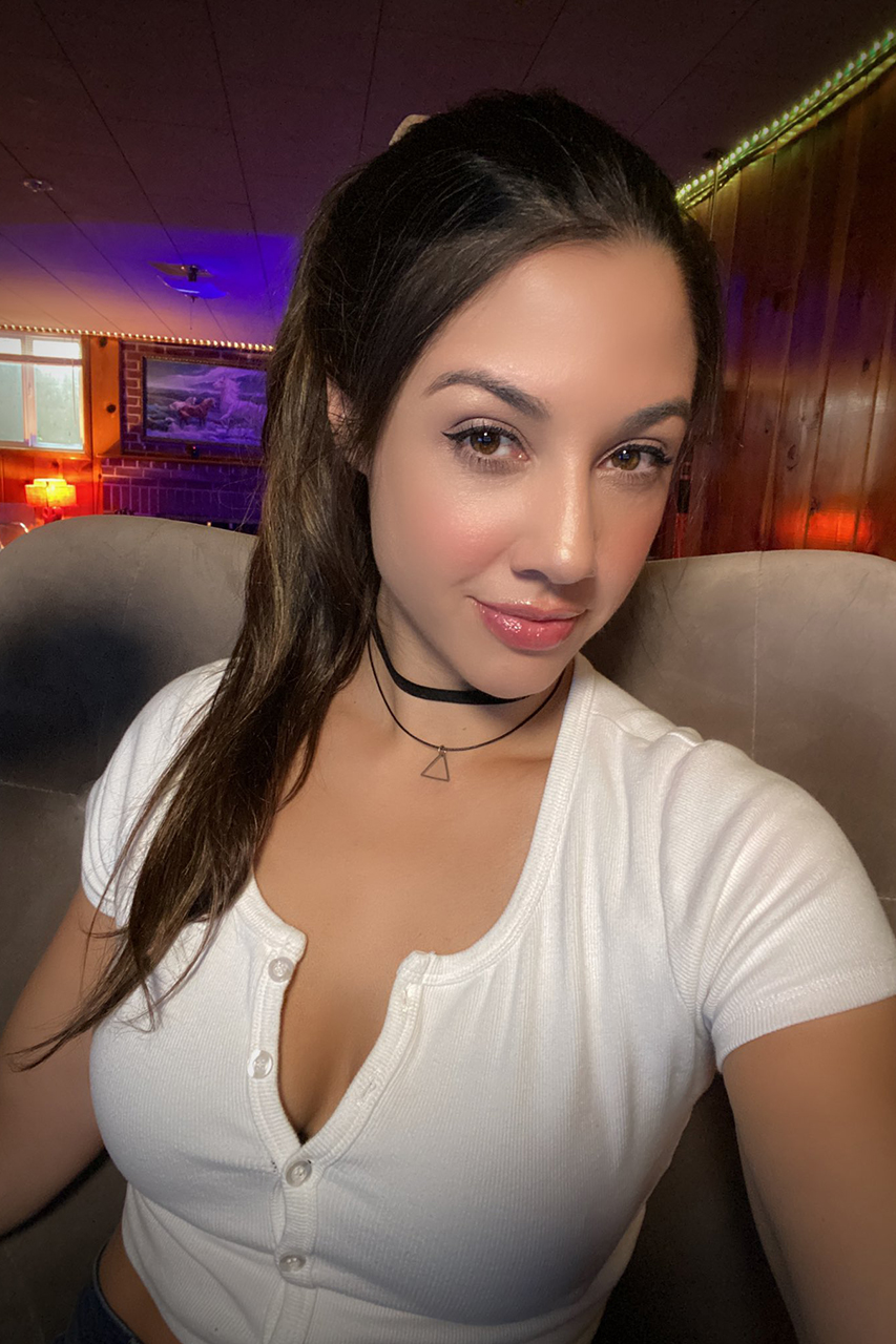 Photo HD Ceara Lynch - 2