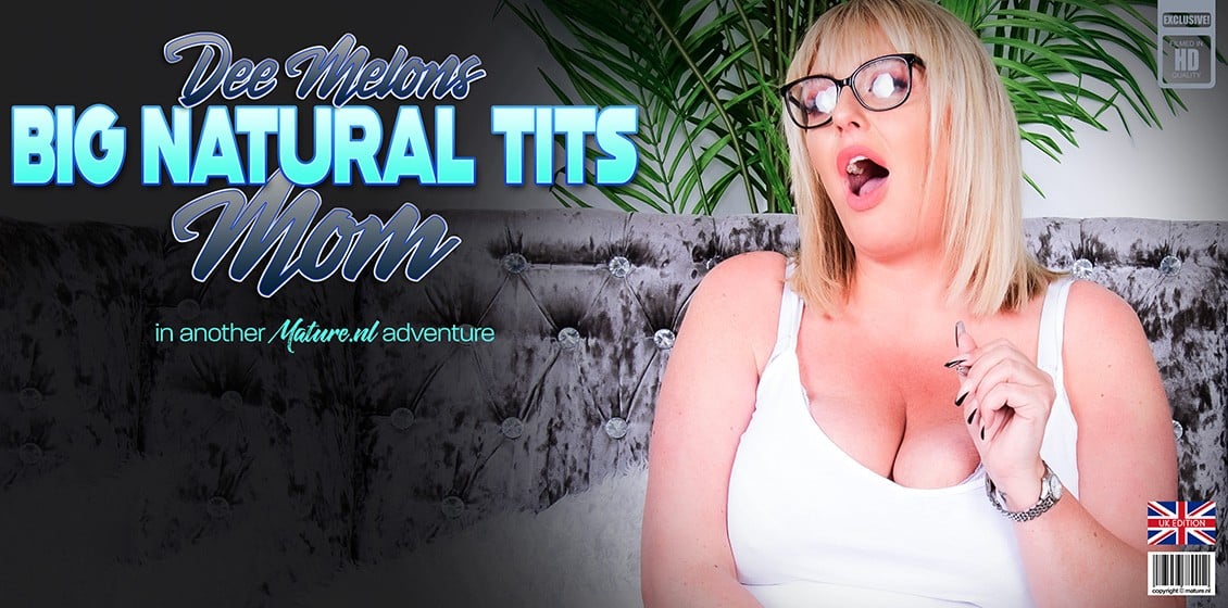 Dee Melons Is a Curvy Big Natural Tits Mom That Loves to Get Her Shaved Pussy Wet By Herself