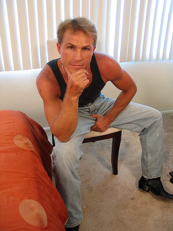 Photo HD Troy Halston - 3