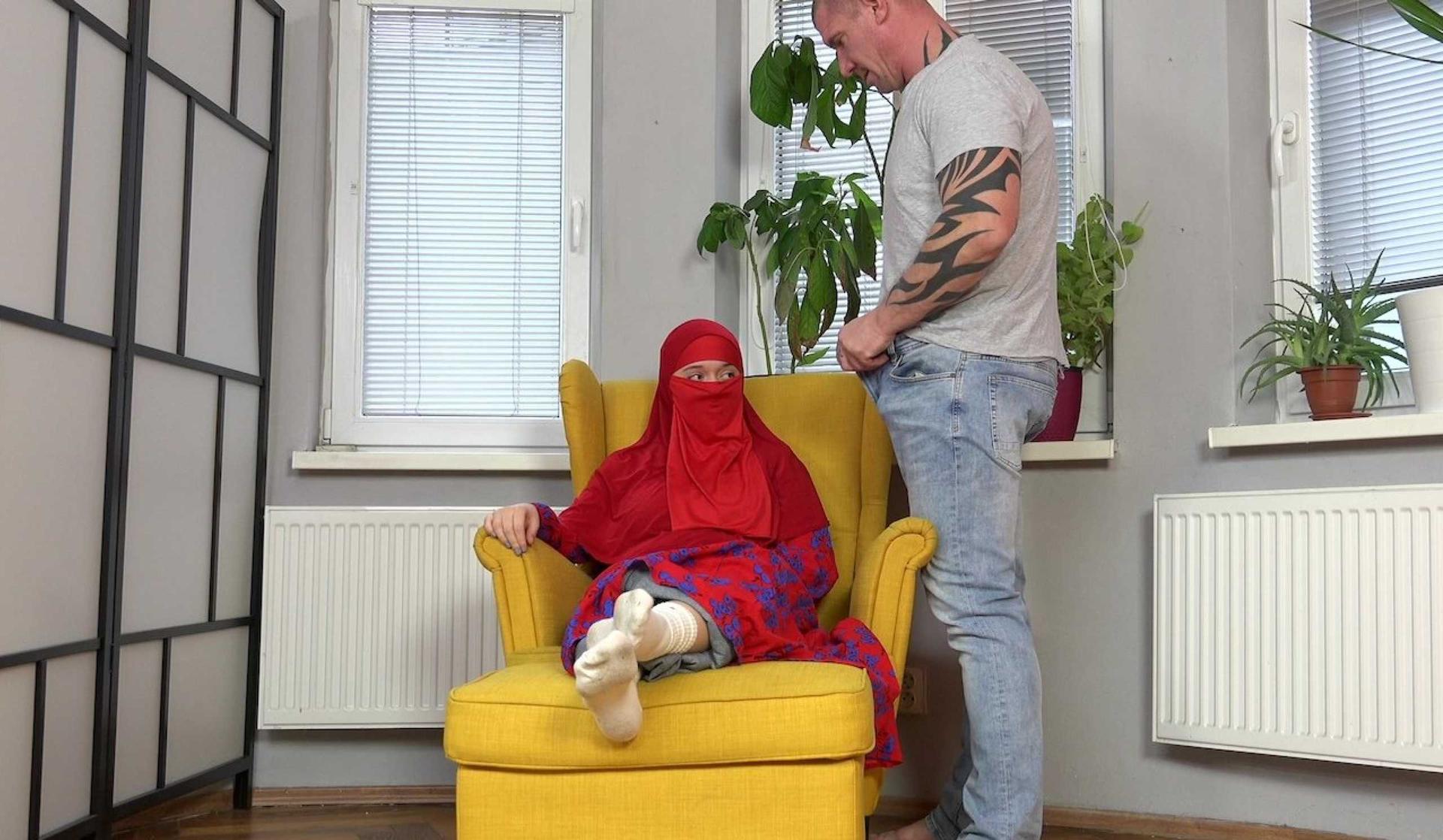 Husband has hardcore sex with his lazy wife