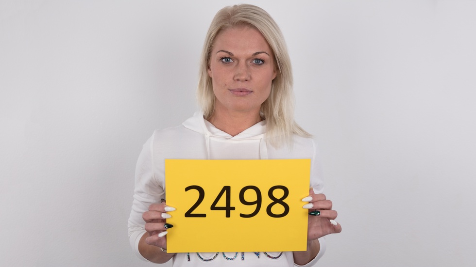 Simona (2498)