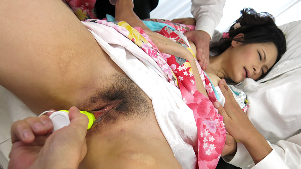 Kimono Lady Ako Nishino gets a gang of men to fuck her
