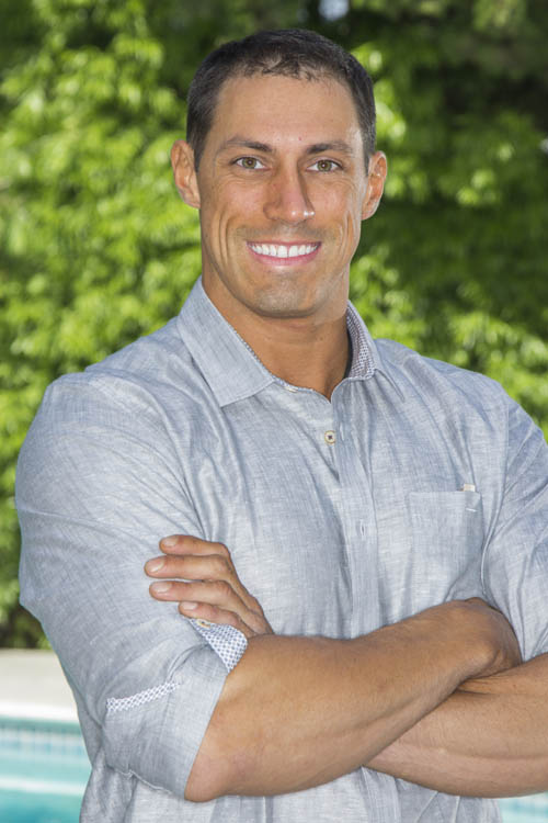 Brett Ravage Fessée