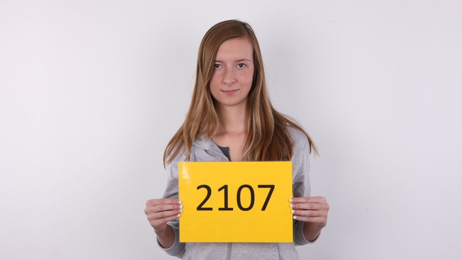 Michaela (2107)