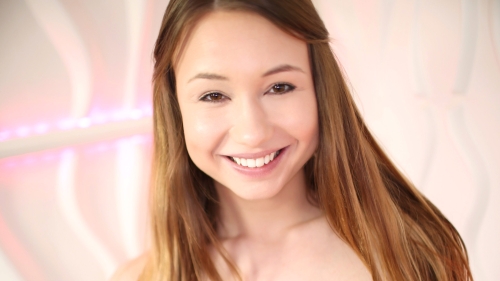 Swallow Salon Features Taylor Sands Natural Beauty Swallows It All in 4K