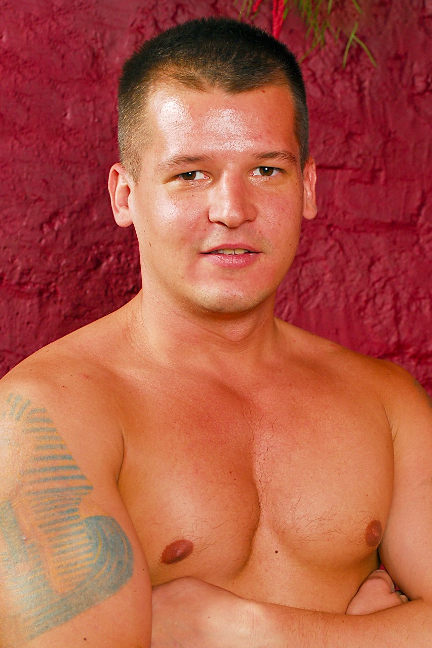 Photo HD Brad Russel - 1