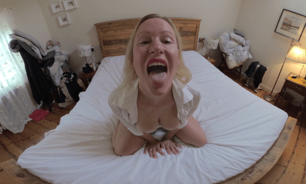 Custom Clip in English - POV Blowjob With Me