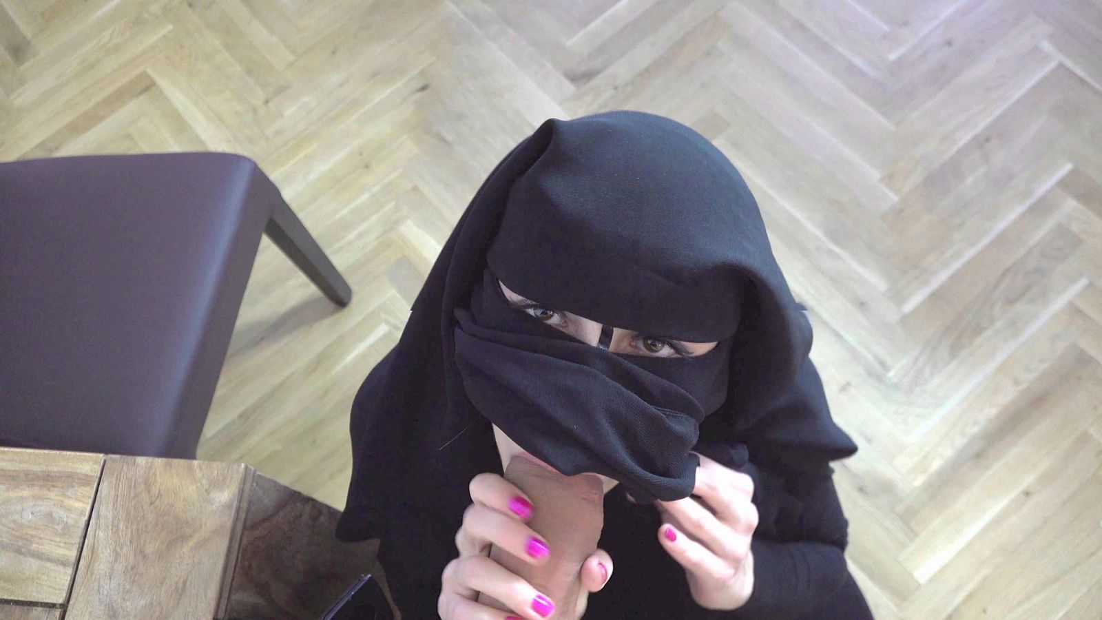 Poor muslim niqab girl