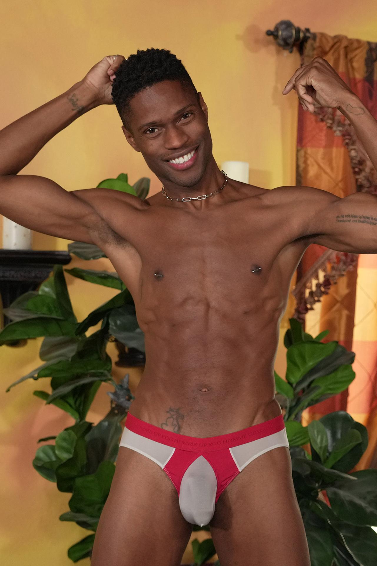 Photo HD Isaiah Taye - 3