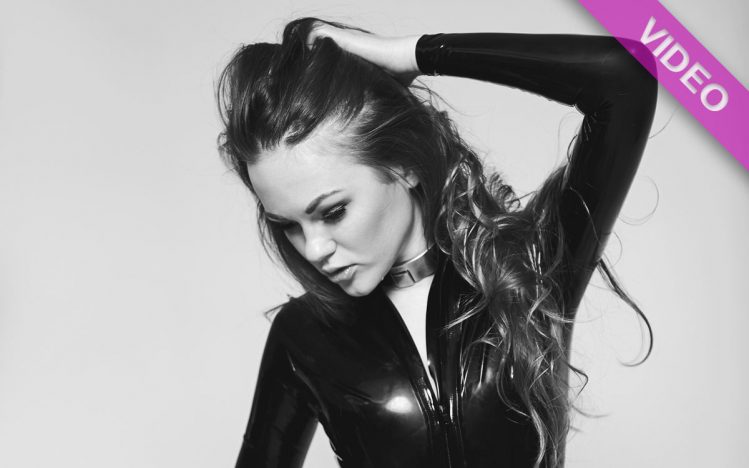 #238 – Latex body w/ jeans