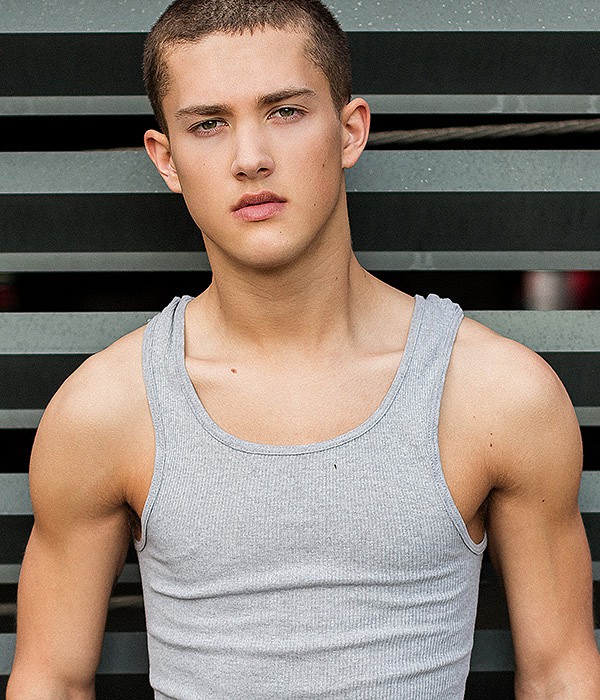 Photo HD Sean Ford - 7