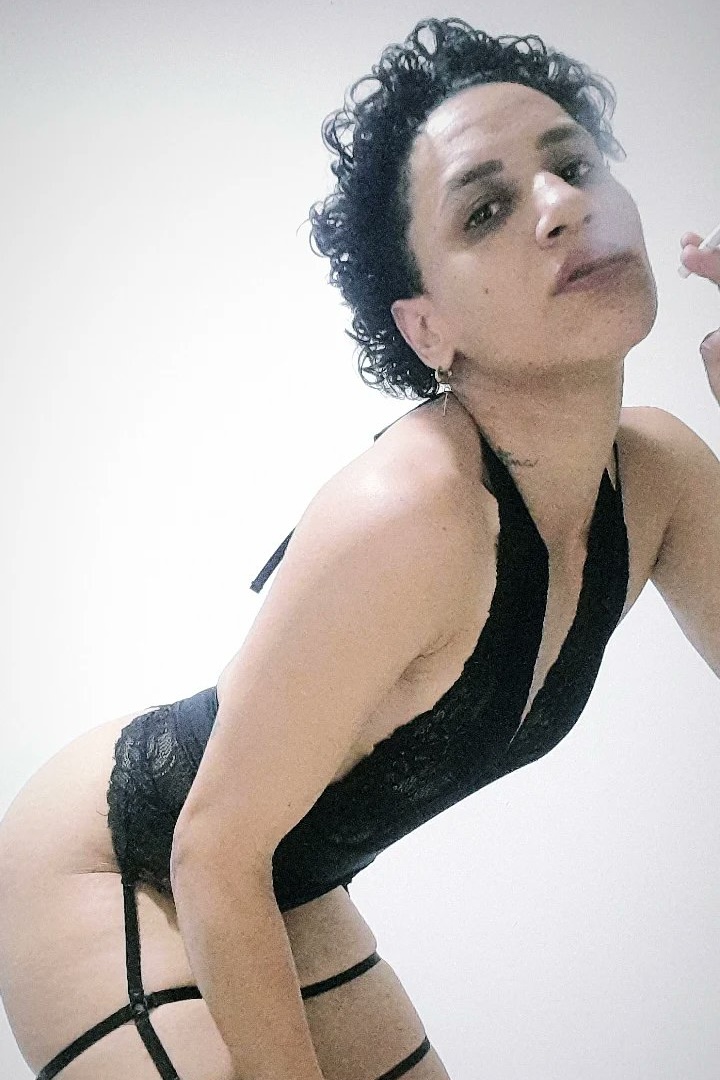 Photo HD Agatha Kent - 3