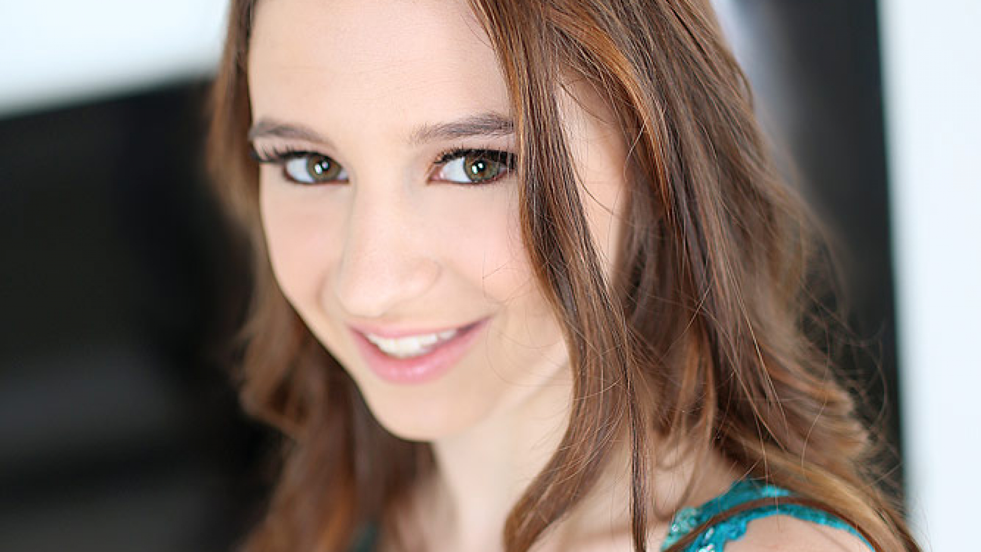 Elektra Rose POV, Sexy Teen Beauty Loves to Suck, Fuck and Swallows TWO Loads