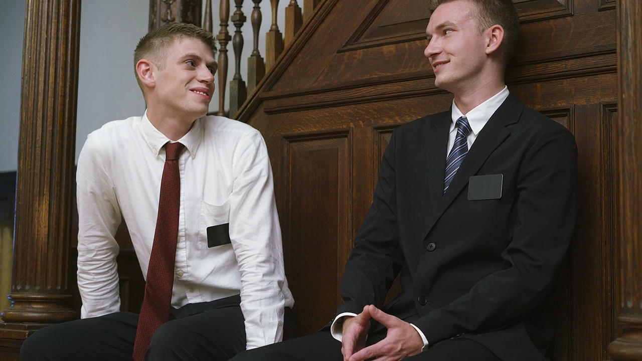 Elder Dean: Sneaky Companions