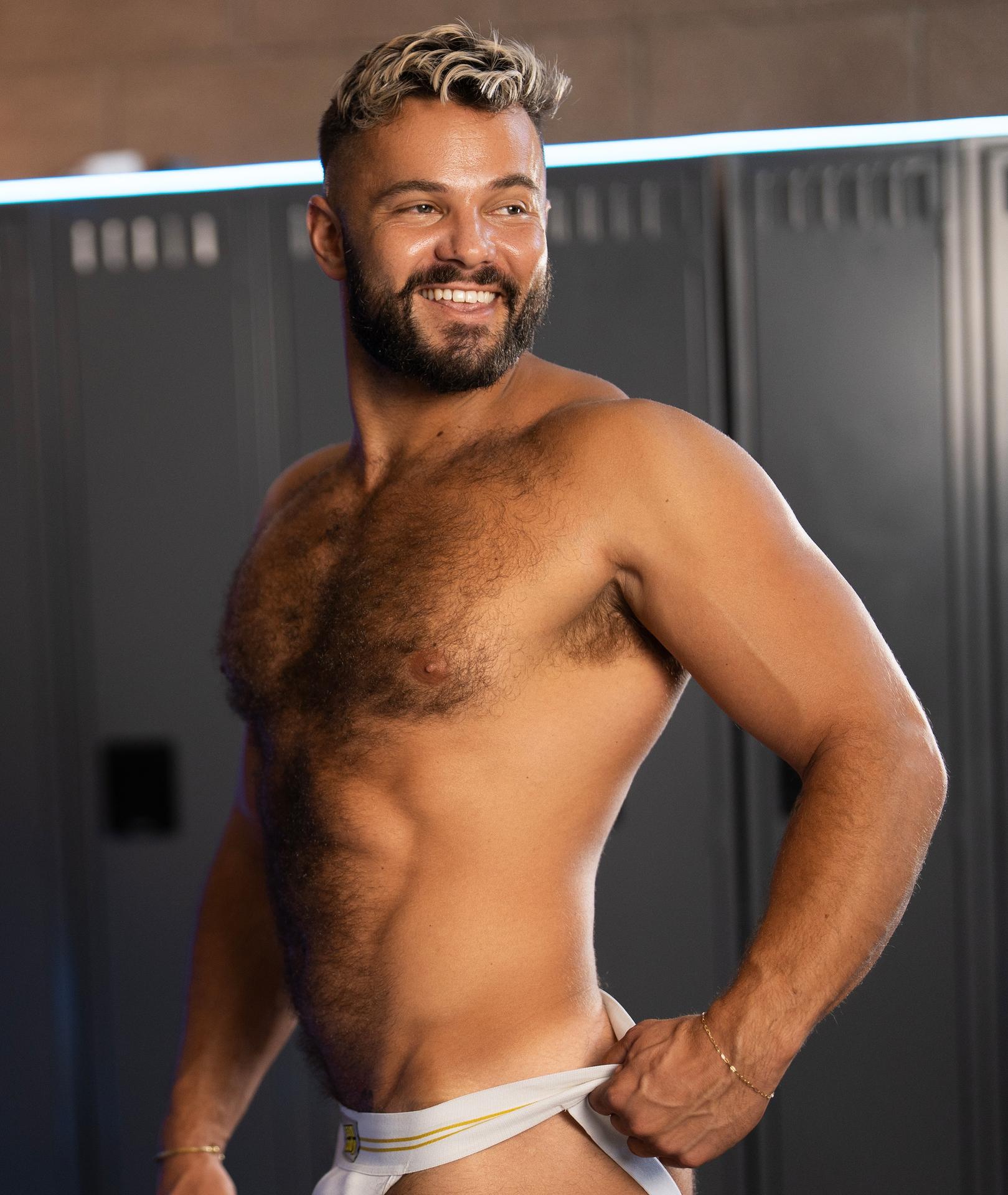 Hayden Harding Fessée