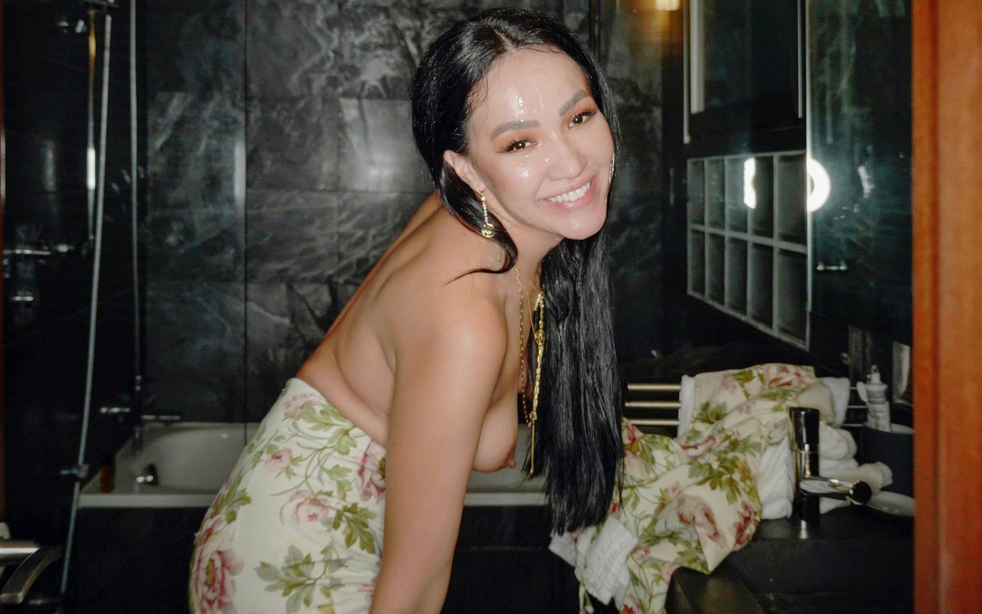 Asia Vargas #1 - Bukkake - Behind The Scenes